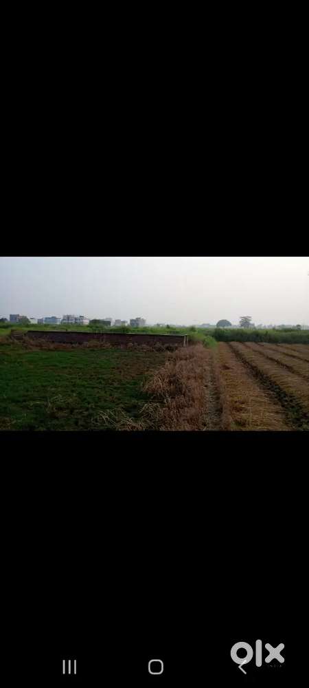 Kabhi nahi milega aaysa plot. Patna me.