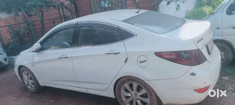 Verna top model button start auto child ac with 4air bags