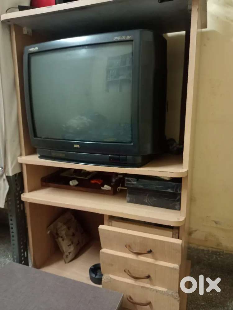 BPL TV with speaker attached + with stand