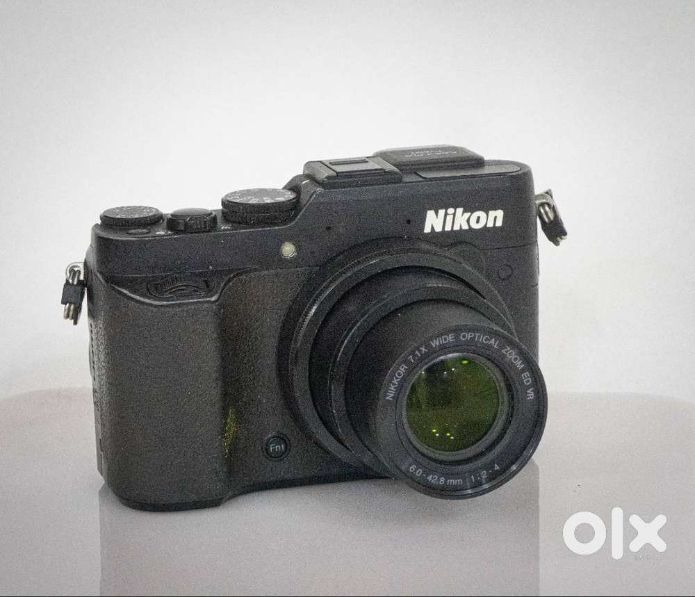 Nikon CoolPix P7800 High End Point & Shoot Camera
