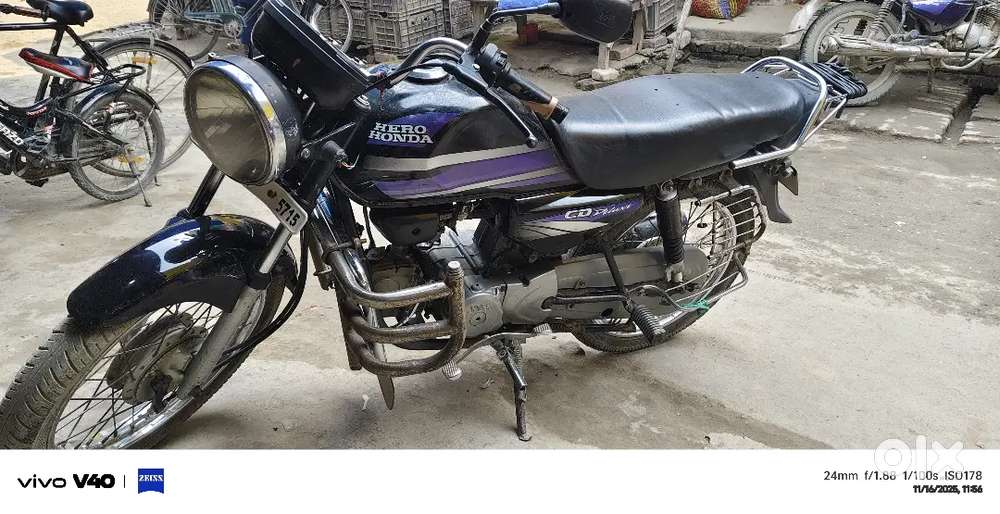 Hero honda cd down