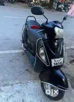 Suzuki Access 125(125cc) in black colour