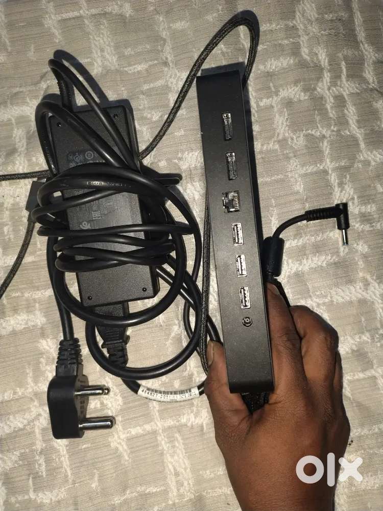 HP docky station New just opened