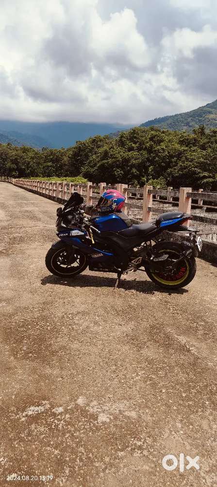 Yamaha R15 V3