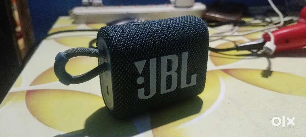 JBL Go3 speaker