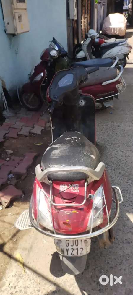 Activa 4g urgent sell