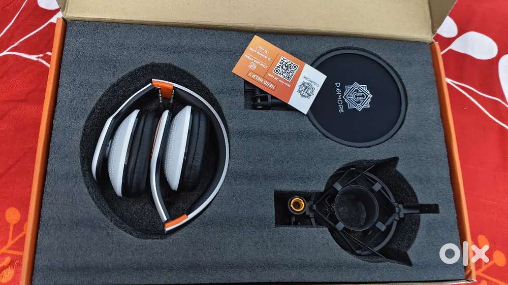 Full set Digimore D-440 condenser microphone