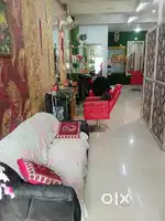 Unisex salon for sale