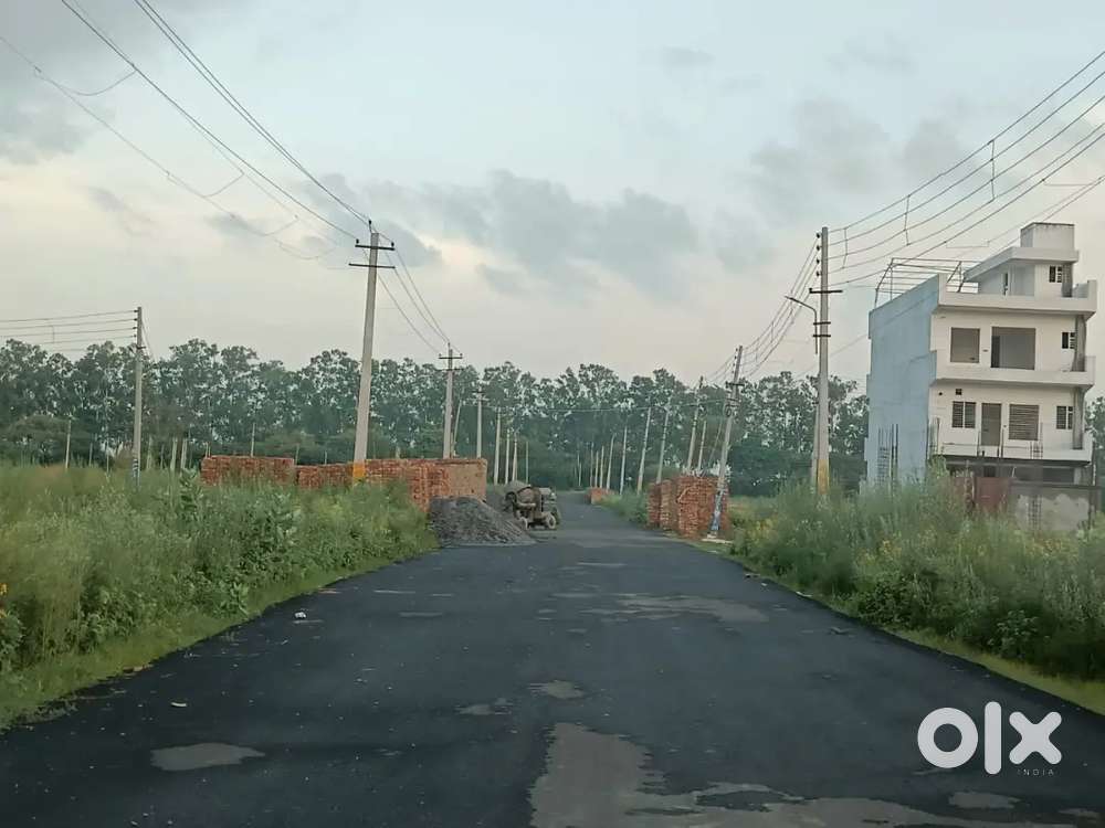 161 Gaj Corner plot at most prime location of Sector-25, Rohtak