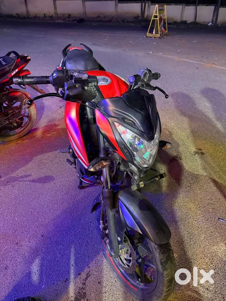 Pulsar 125
