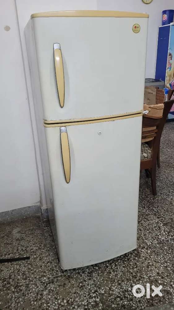 Fridge ok Gas leakage problem No cooling.