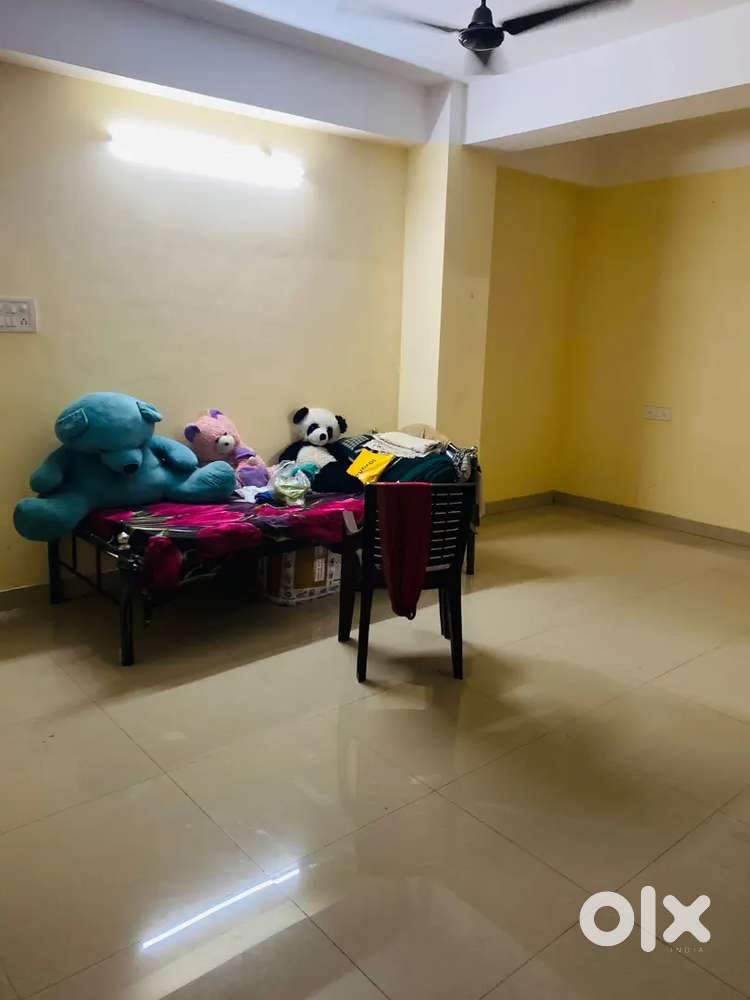 Female Roommate required in 3bhk independent flat