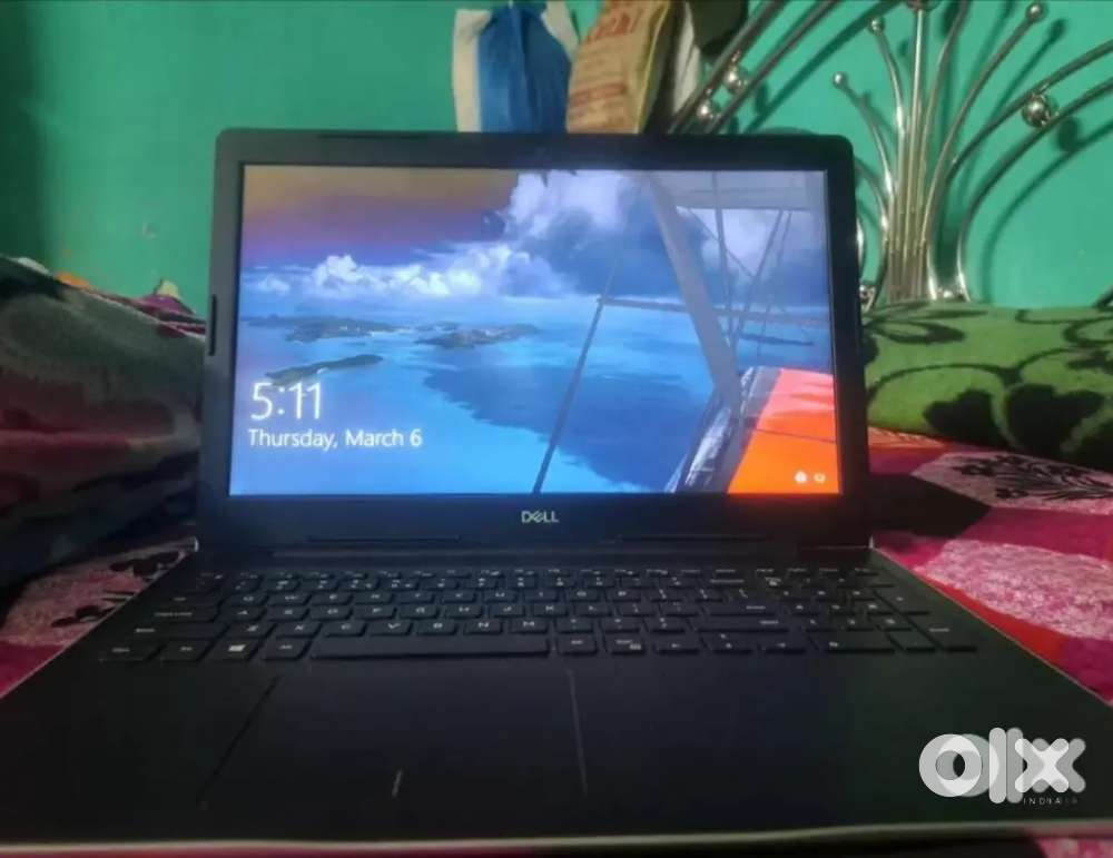 Dell Laptop i3 7th gen 4GB Ram 1TB HDD