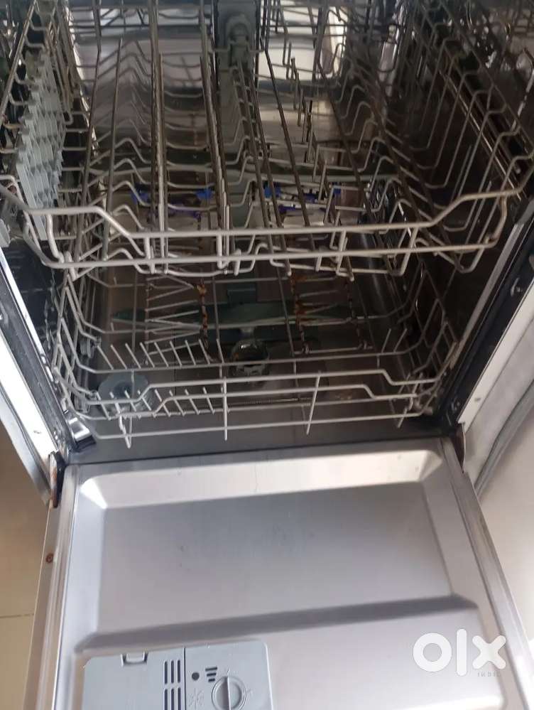 ELICA dishwasher wihite