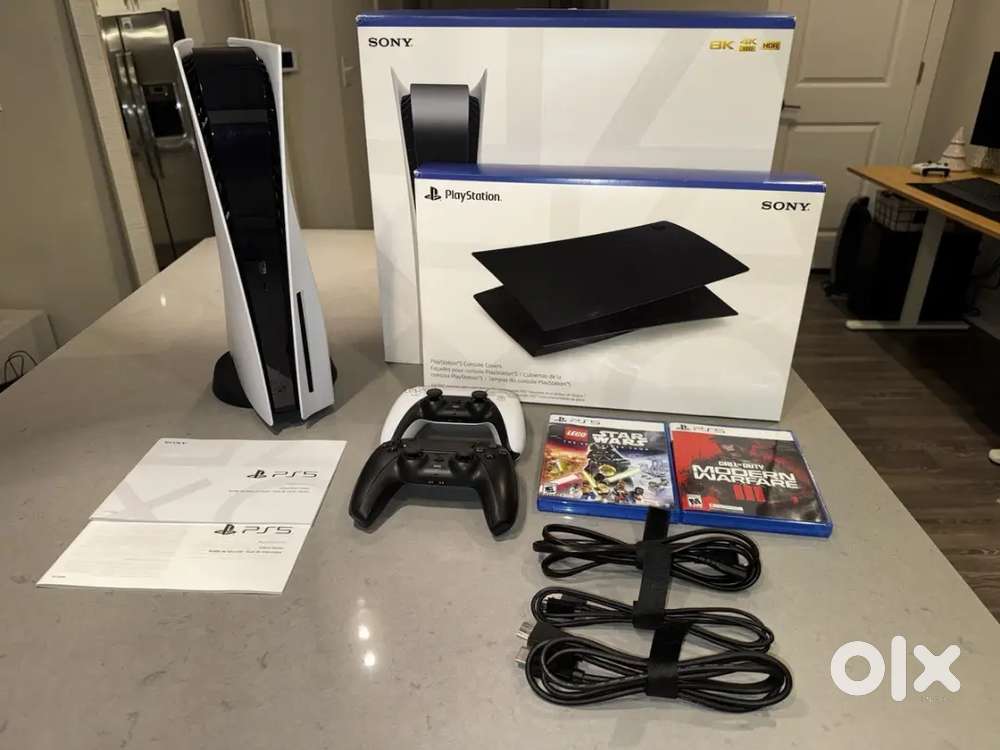 PS5 disc version bundle With 2 Controllers 3 Games