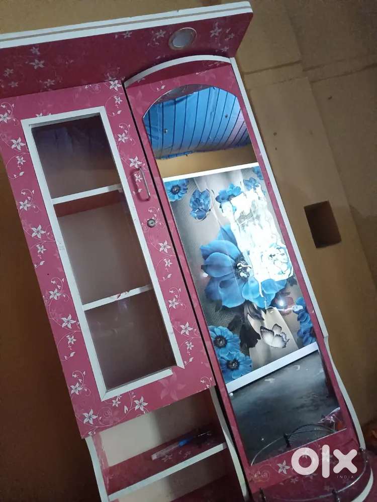 Urgent ache kal porjonto time jodi keo nite chan janaben