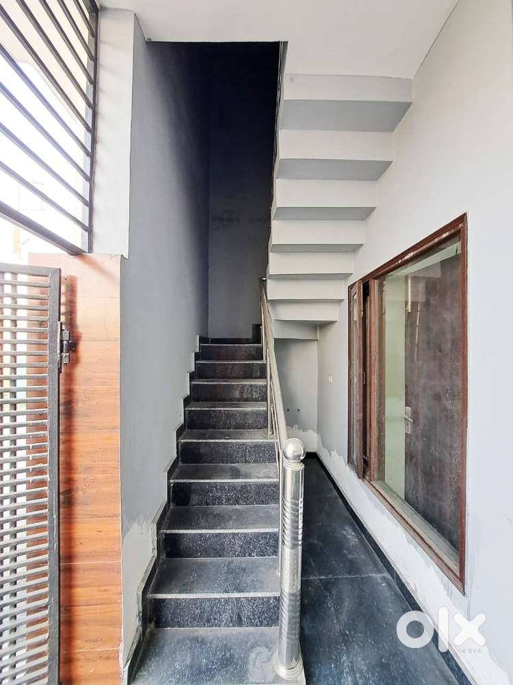 86 GAJ 2 BHK HOUSE FOR SALE