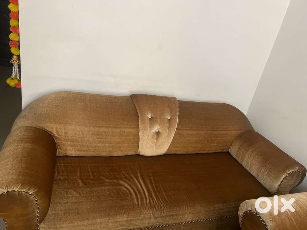 Sofa set 5 seater
