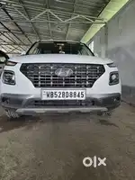 Hyundai Venue 2022 Petrol 30306 Km Driven