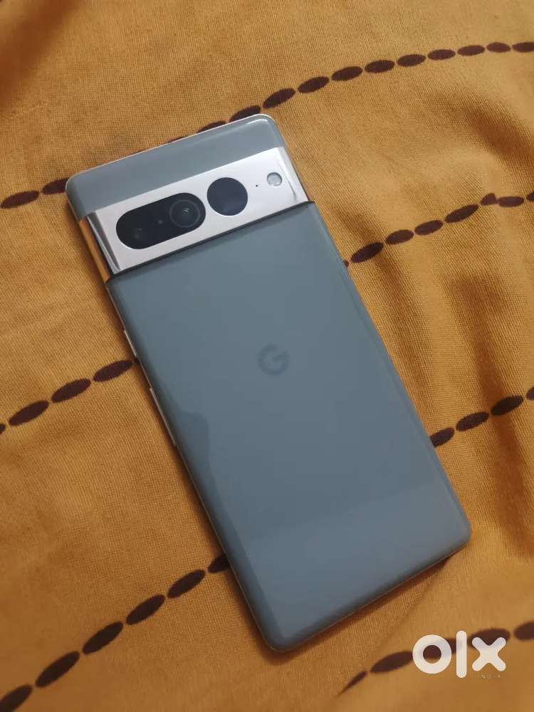 Google pixel 7pro 8/128gb only phone display changed minor crack