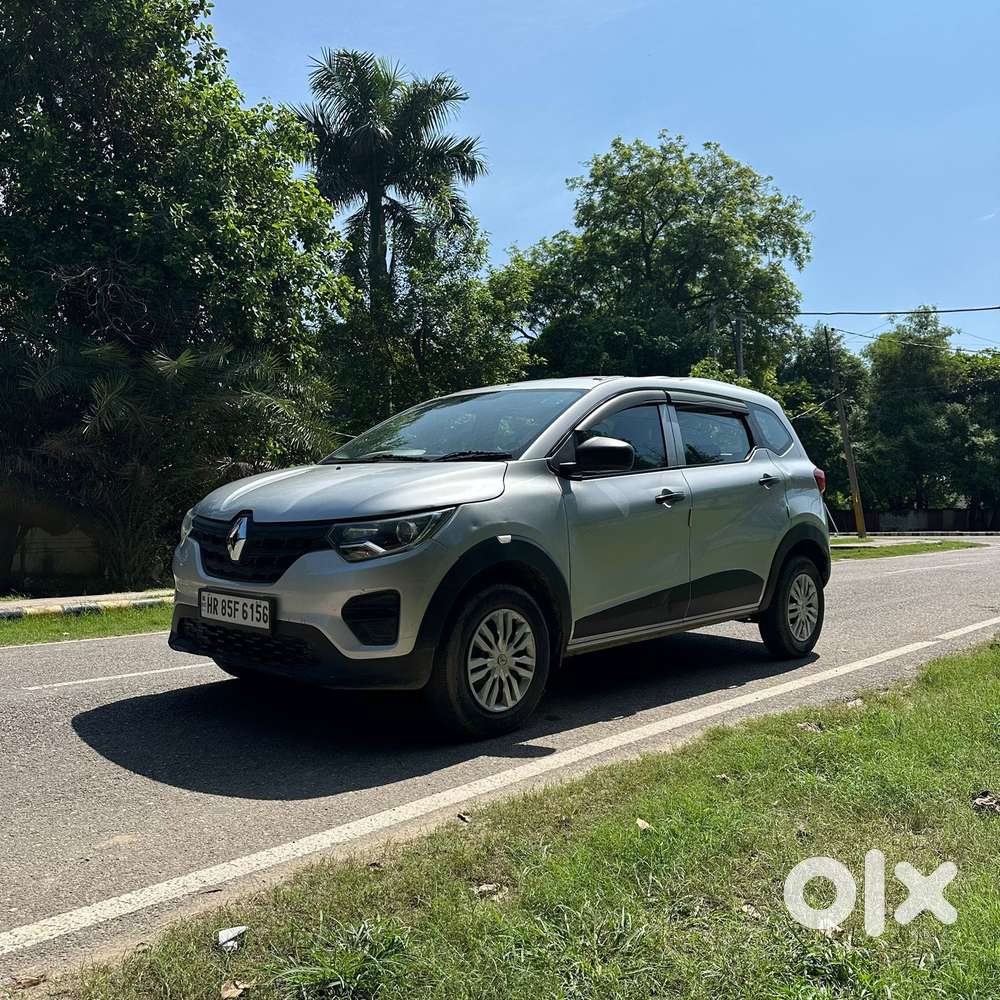 Renault Triber 1.0 RXE, 2023, Petrol