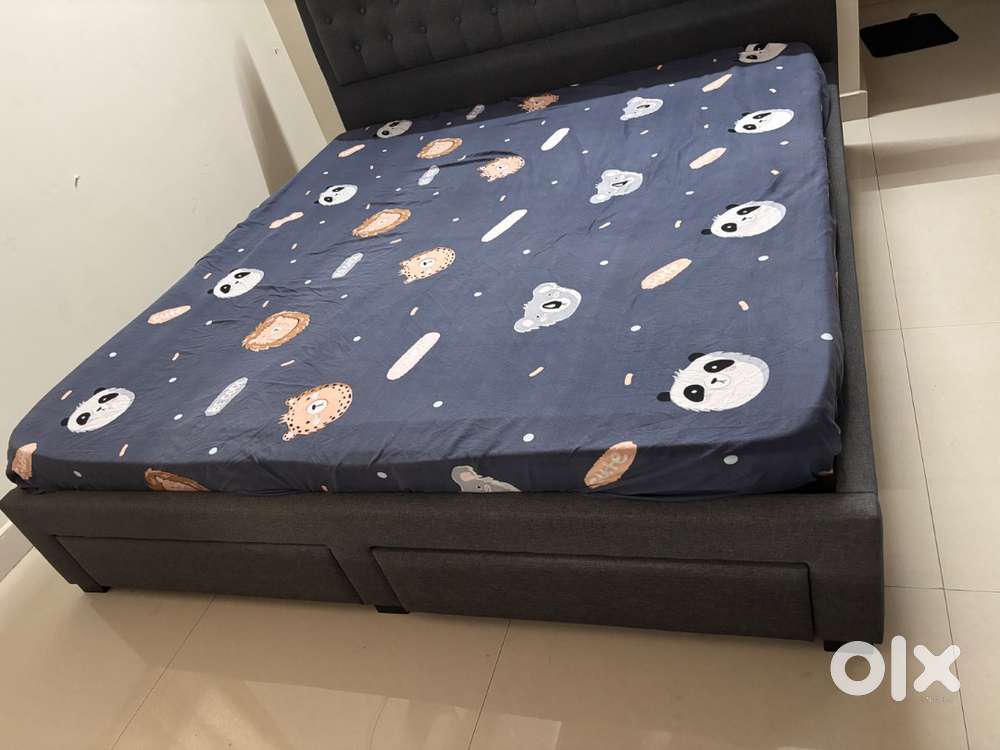 Upholstered king size bed with mattress