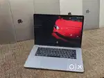 Apple Macbook Pro i7/16/512gb/5.5gb Graphics 15inch Retina Touchbar