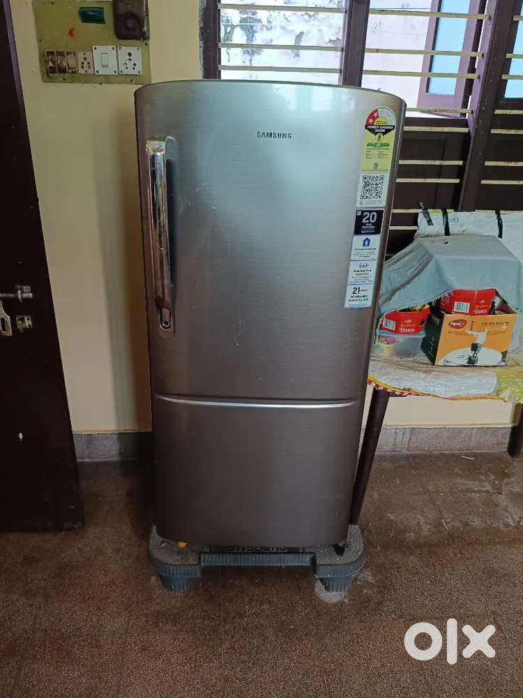 Samsung Fridge 18 months old for sale