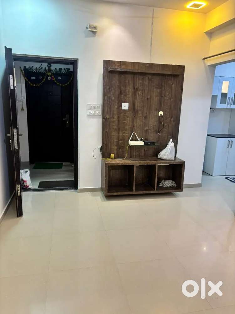 2bhk semi furnished flat omkar nagar near abhay nagar near by all