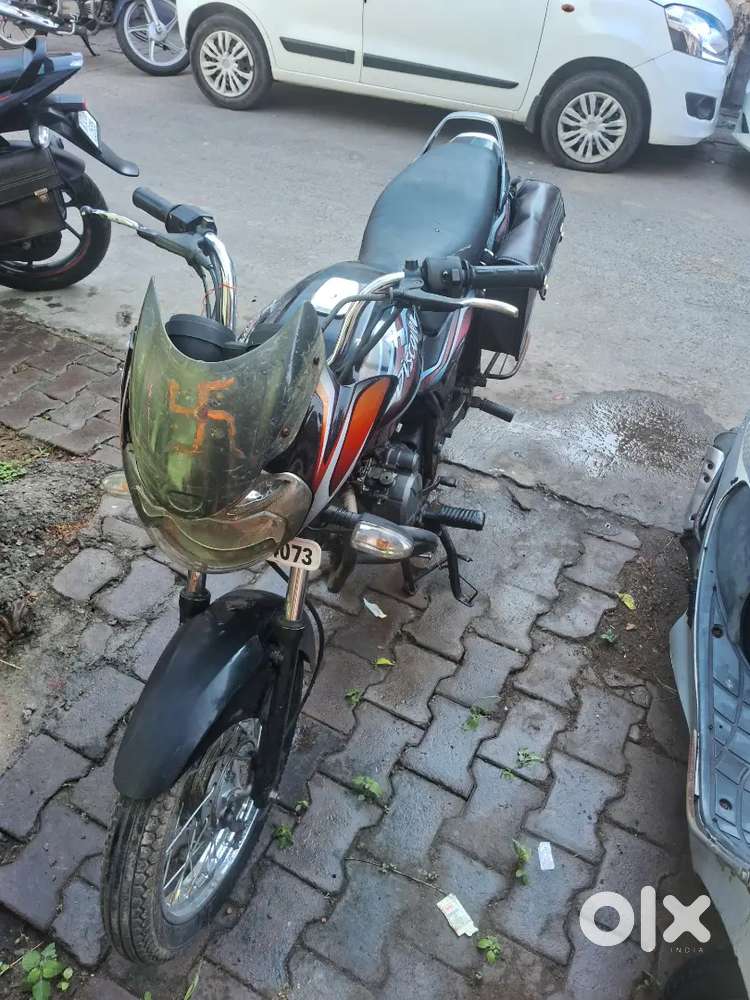 Bajaj Discaver 100