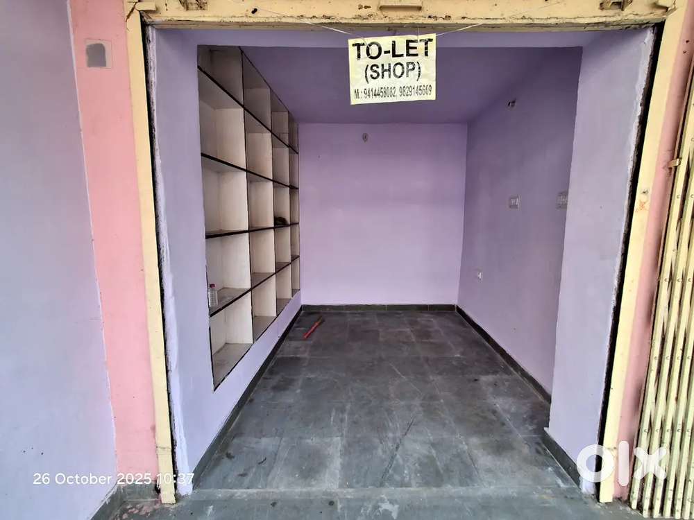 Shop for rent (Rs. 8500) near Gopinath Mandir, ChandpolBazar, Jaipur