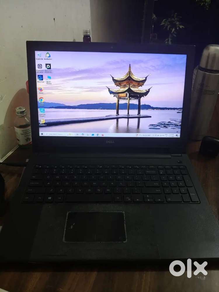 i3 Laptop Dell company