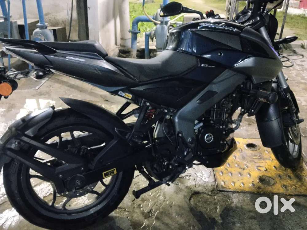  NS 200 pulsar  2023 December model with OG 2012 look