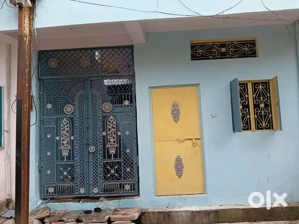 Ghar sale Krna hai. Tax pura bhara hua hai koi kaam nhi hai ghr me