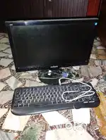 LCD Monitor, Keyboard & Mouse