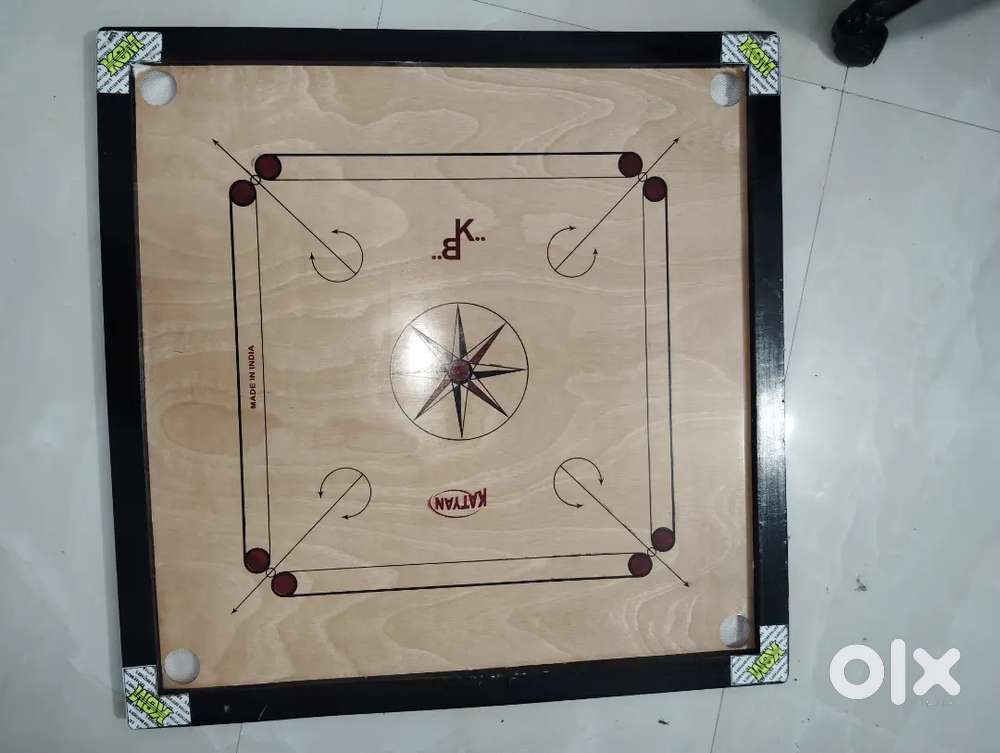 carrom board