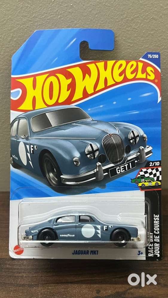 Hotwheels die cast 1:64