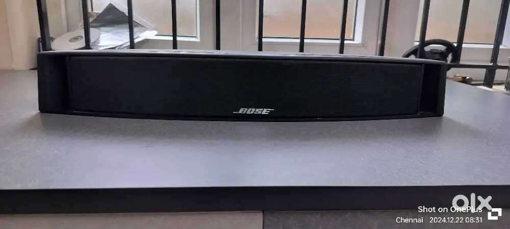 Boss centre speaker very good condition
