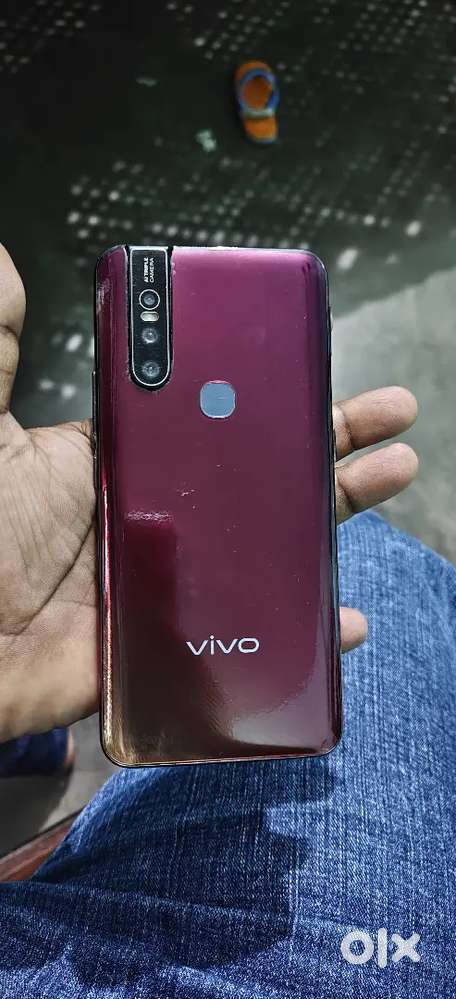 Vivo v15  new condition koi kami nahi hai mobile me