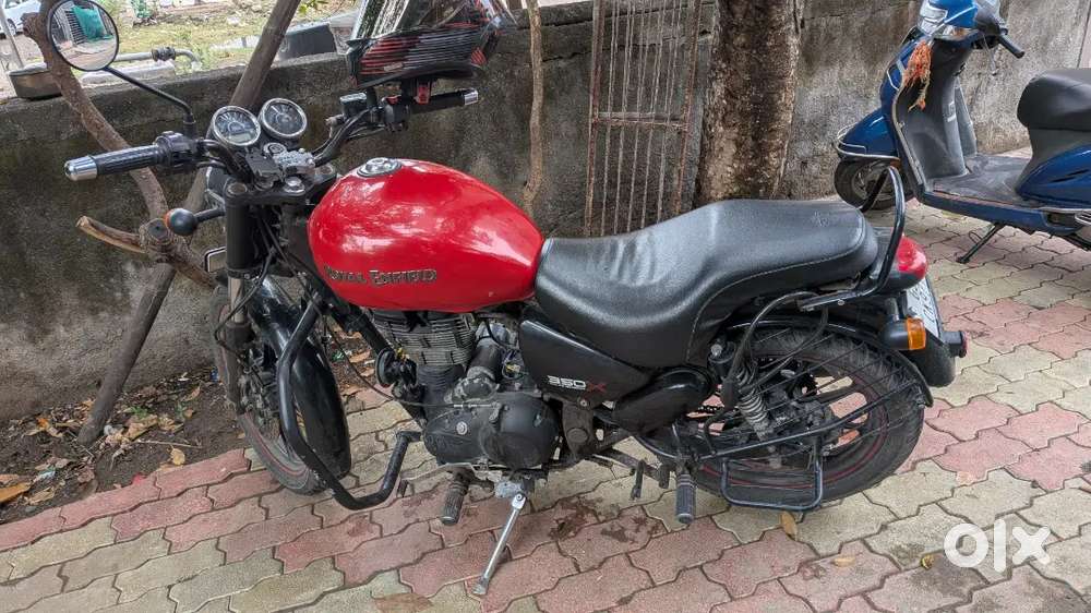 Less use bike  totally company condition with RE survicecentre record