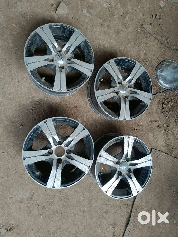 Old 14 inch Mac wheel car