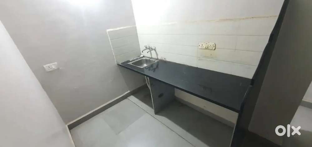 Indipendent Room Kitchen For Rent  Near Redisson Square