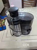 Usha juicer in good condition