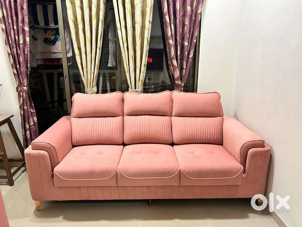 3+2 seater sofa in immaculate condition available for sale