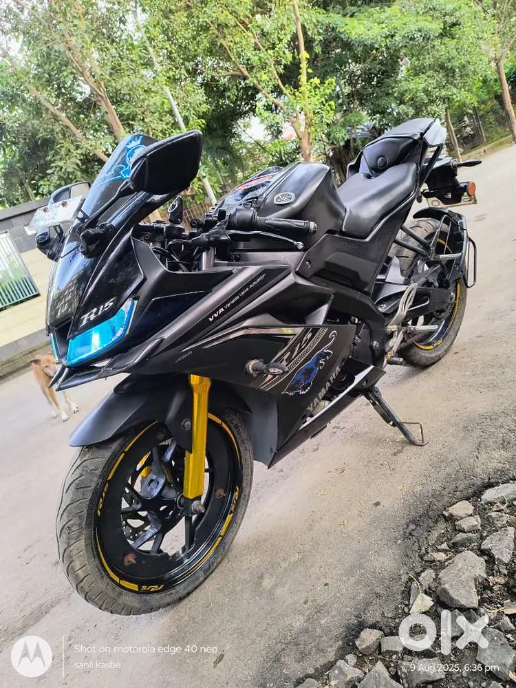 R15 v3 2021 modal ABS bs6 3 onar aarjent sell