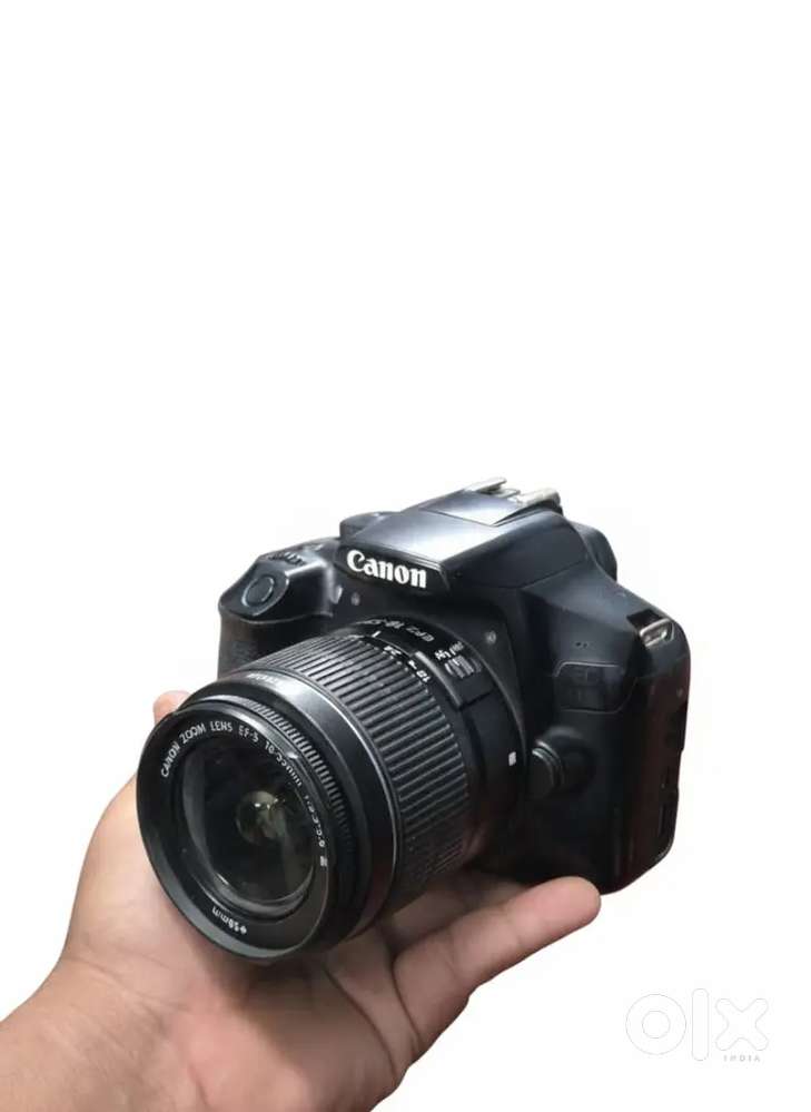 Canon EOS 1300D clean condition camera