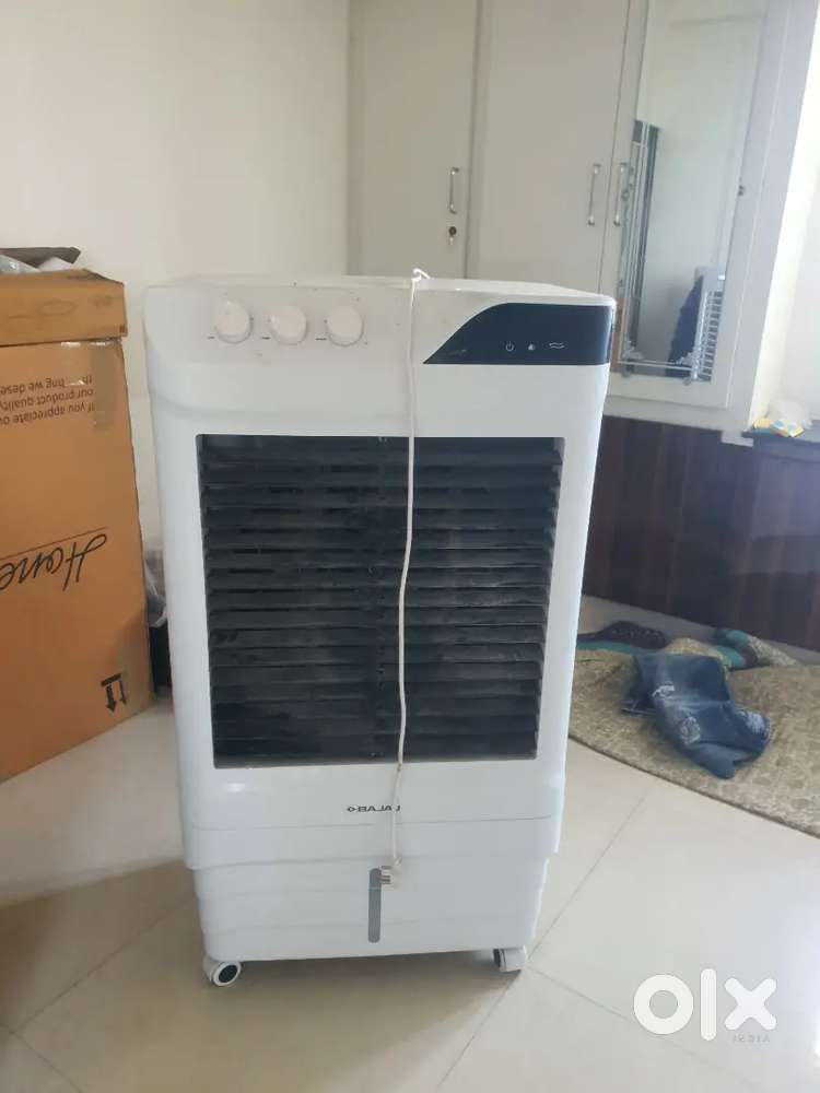 Bajaj elavate 65L Cooler