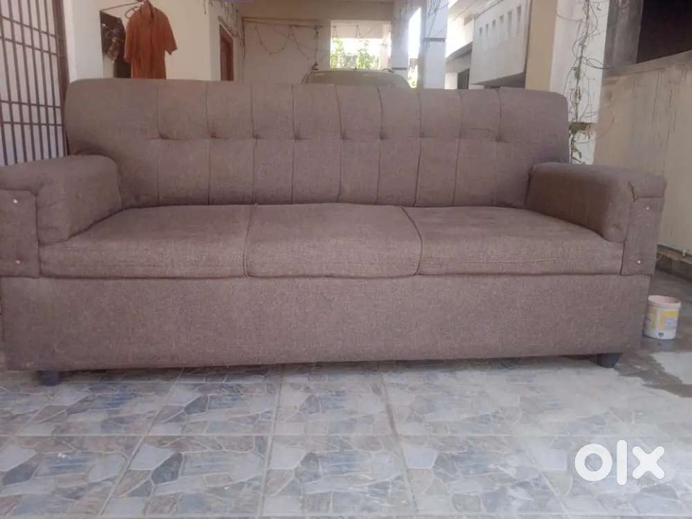 Sofa at low cost