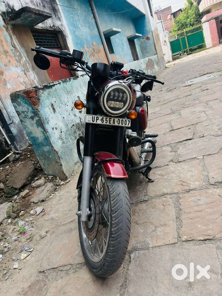 Jawa 42 2021 model only 4 years used.