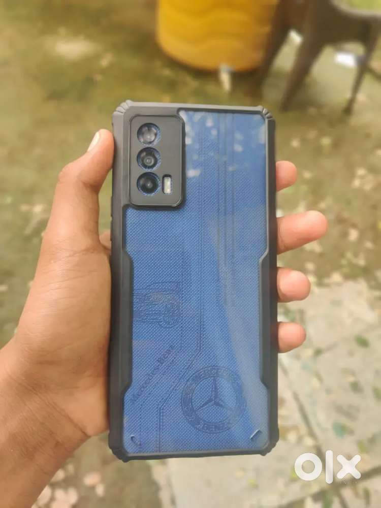 iQOO 7 8+8 256 display change no bil box only charger only sell argant